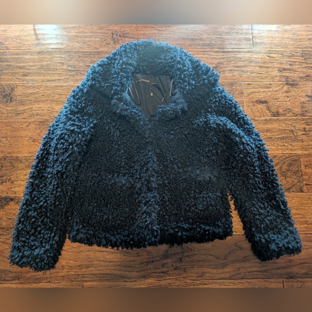 Zara Cozy Navy Blue Fuzzy Jacket Size Small